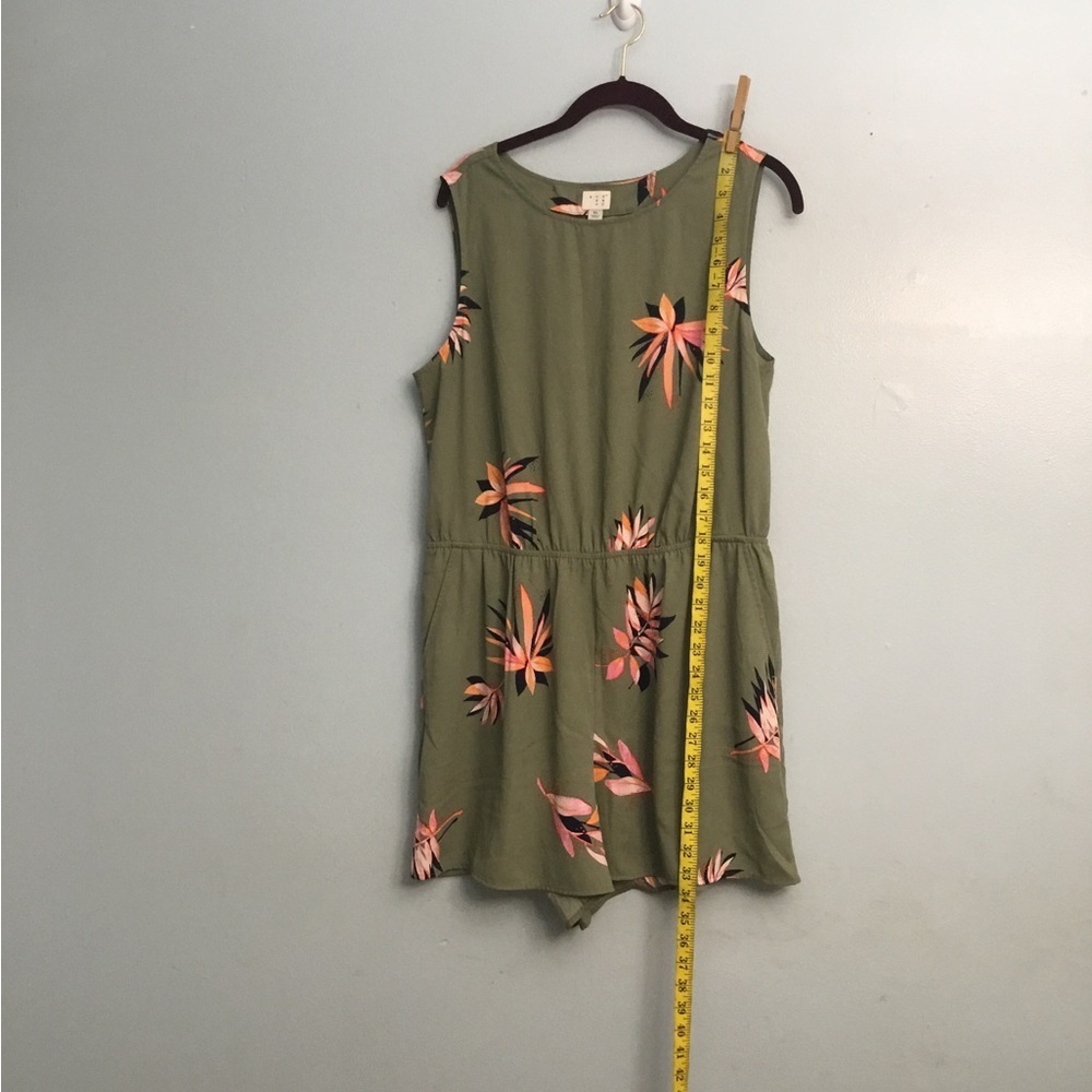 A NEW DAY Olive Green Floral Romper - Picture 11 of 14
